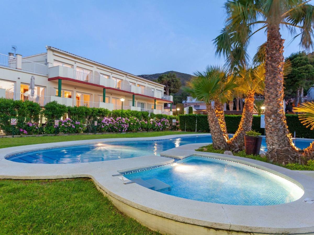 Apartment Palmiers I-1 By Interhome Llanca Exterior photo